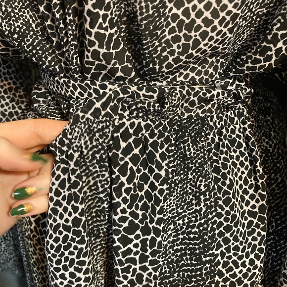 MICHAEL MICHAEL KORS
Snake-Print Wrap Dress - Picture 9 of 16